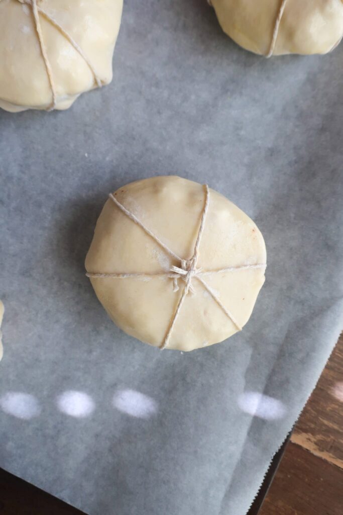 puff pastry dough wrapped to make apples