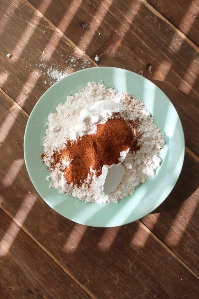 dry ingredients for cinnamon cookies