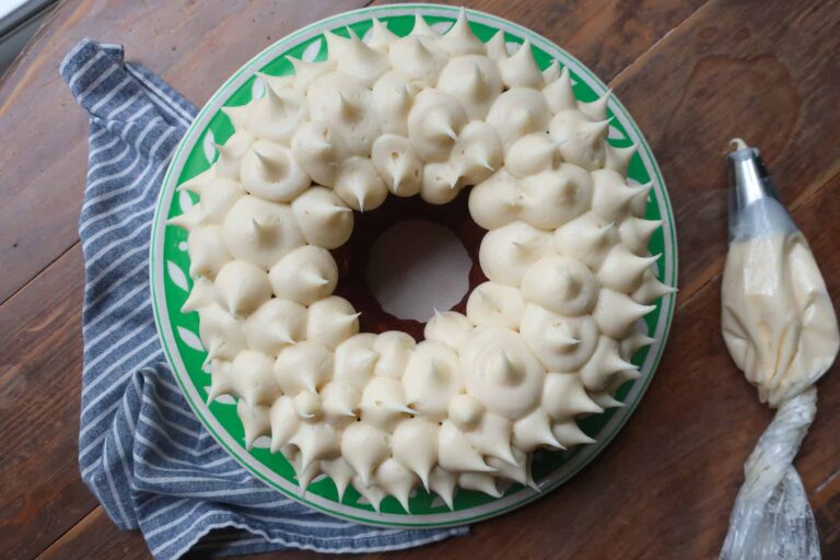 soft pumpkin cake with cream cheese frosting