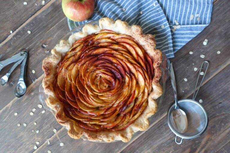 homemade apple streusel pie