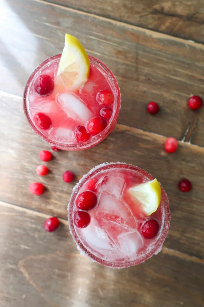 easy cranberry ginger mocktail for thanksgiving christmas and new year's