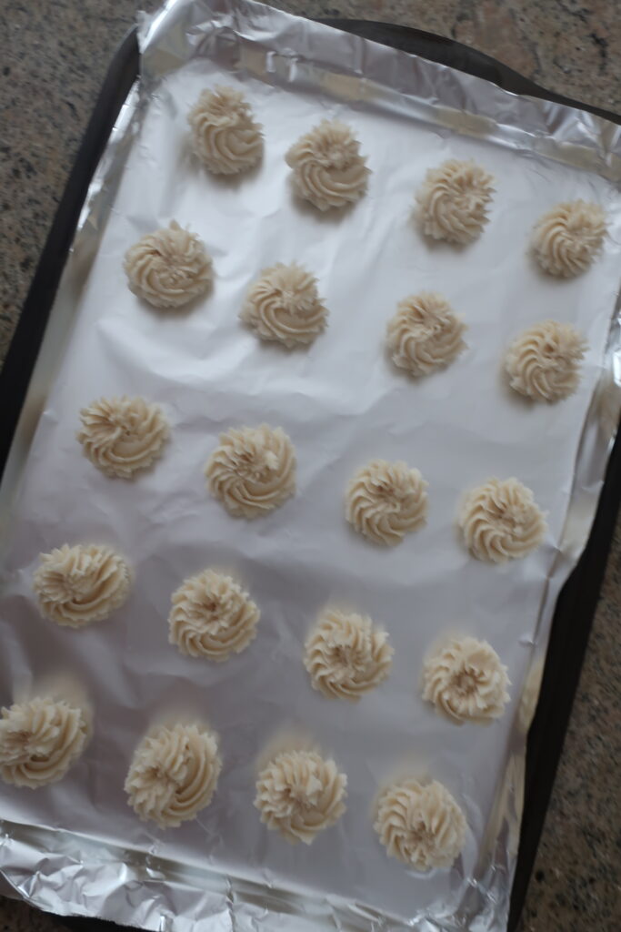 piped viennese whirls