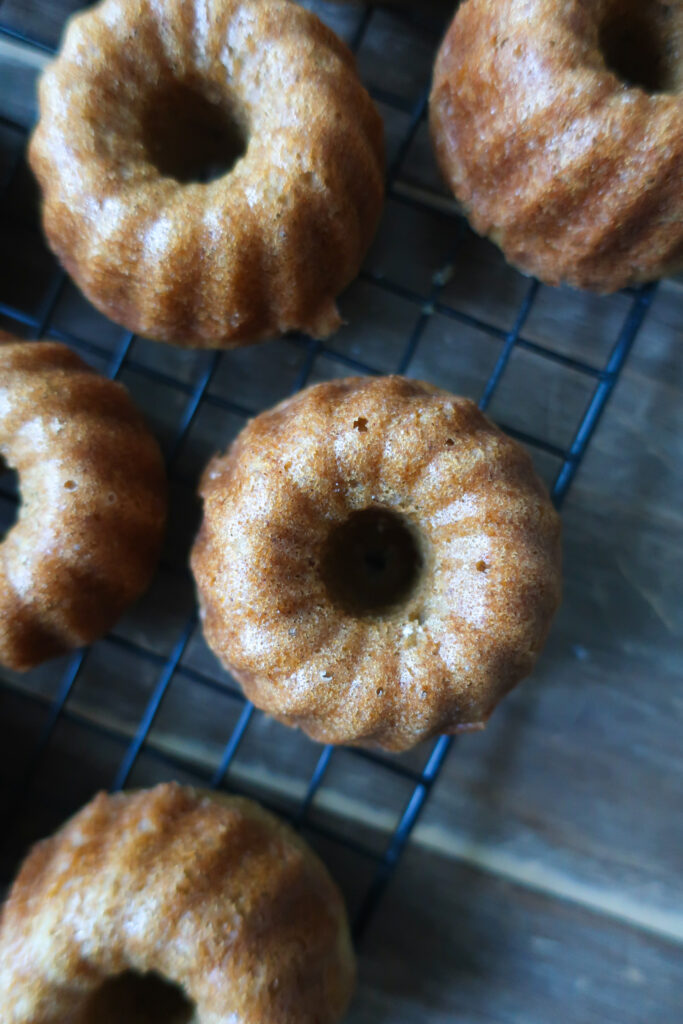 unglazed spiced mini bundt cakes