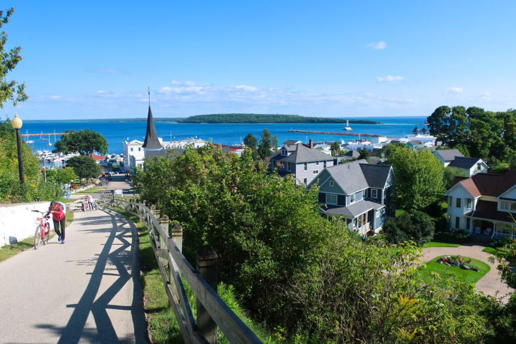 mackinaw island; michigan roadtrip; mother daughter roadtrip; michigan summer; great lakes USA