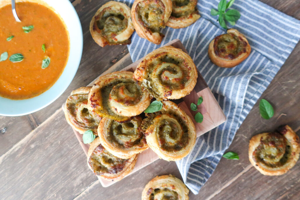 pesto pinwheels made with puff pastry