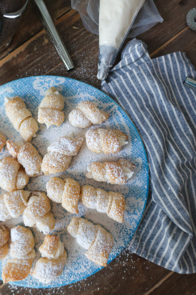 lady lock puff pastry filled with cream frosting