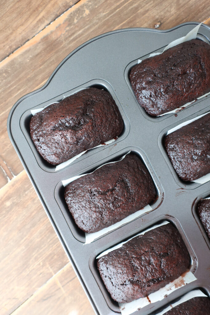 baked chocolate cakes in pan