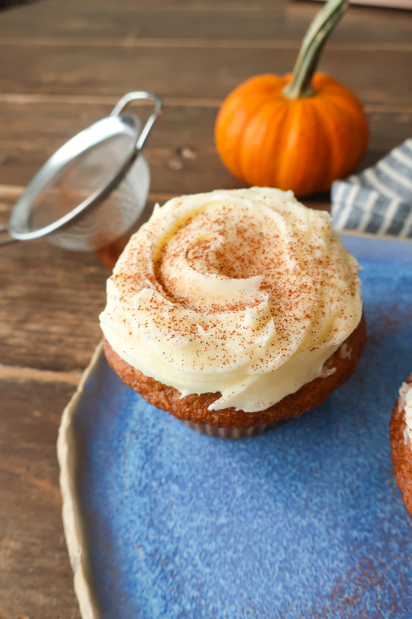 single serve pumpkin cupcakes with cream cheese frosting