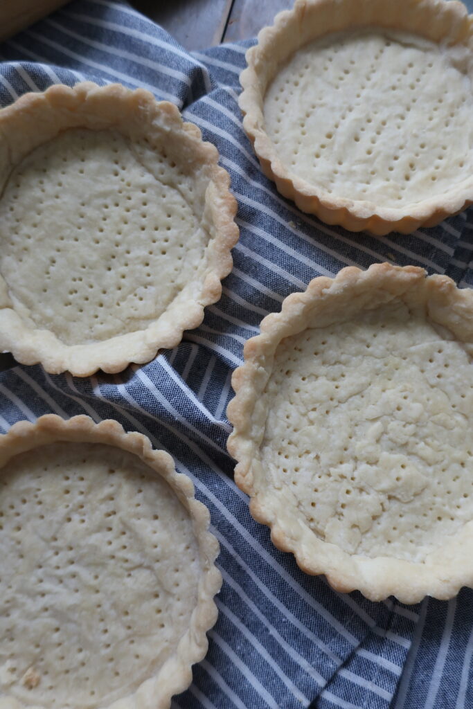 baked pie crust; baked mini tart crust; pastry crust recipe; Pâte Sablée