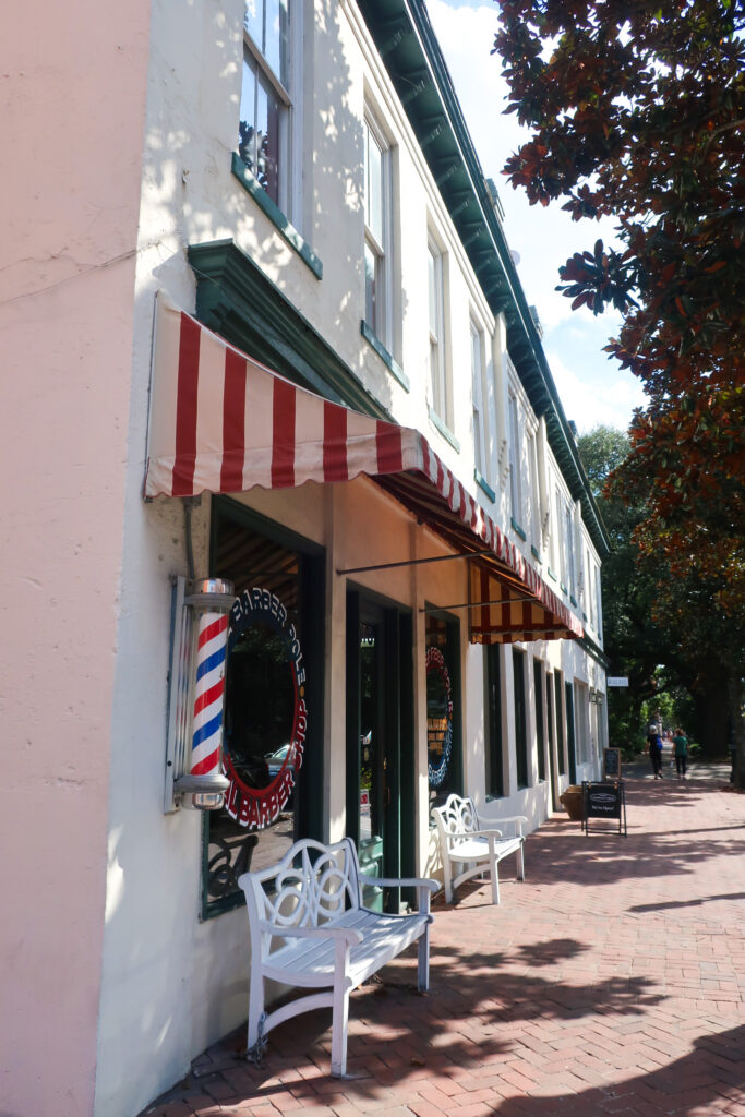 barber shop in savannah, georgia; female travel; women who travel; travel tips; roadtrip usa