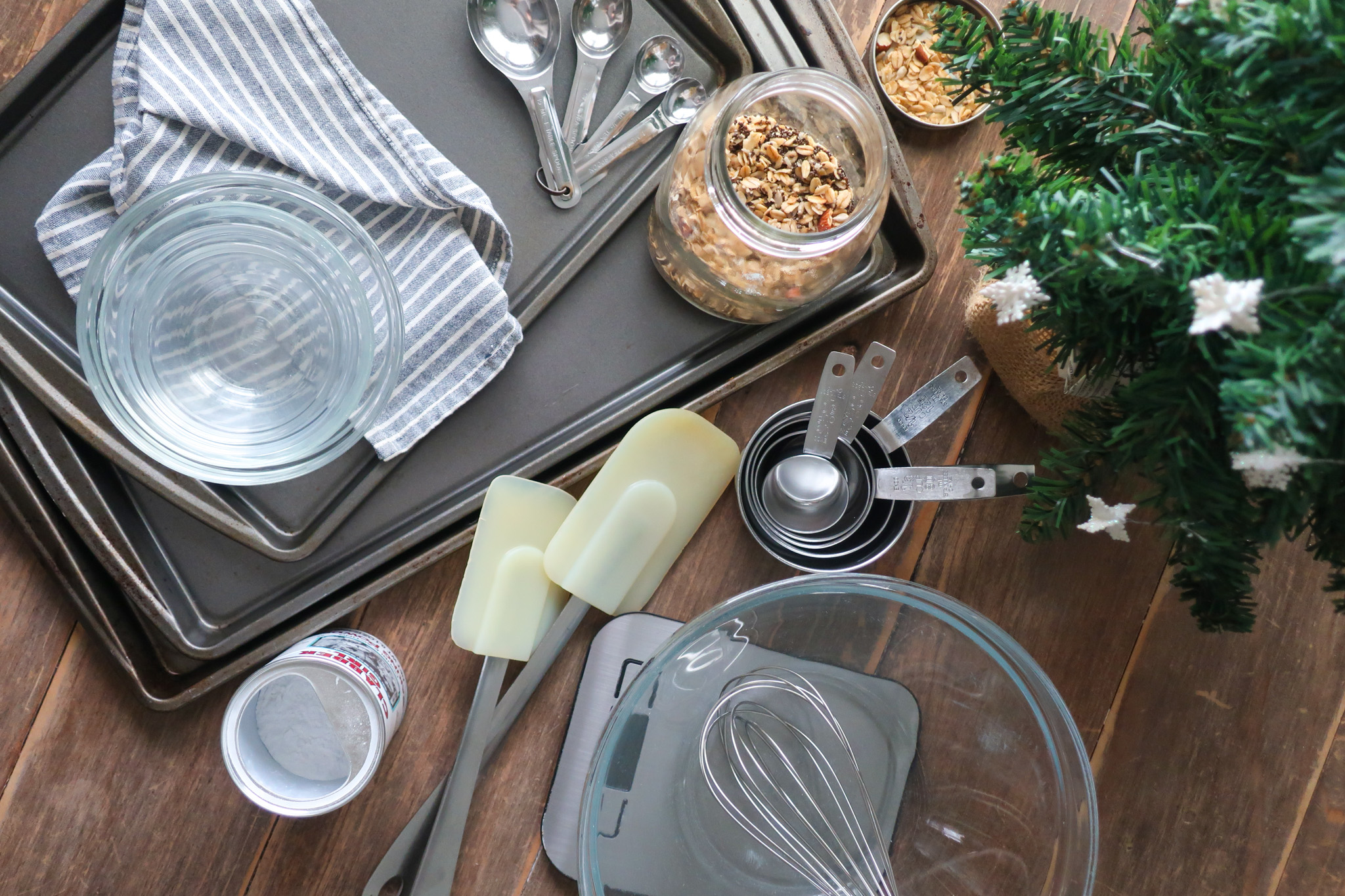 6 Essential Tools for Beginner Bakers - accentgolden.com