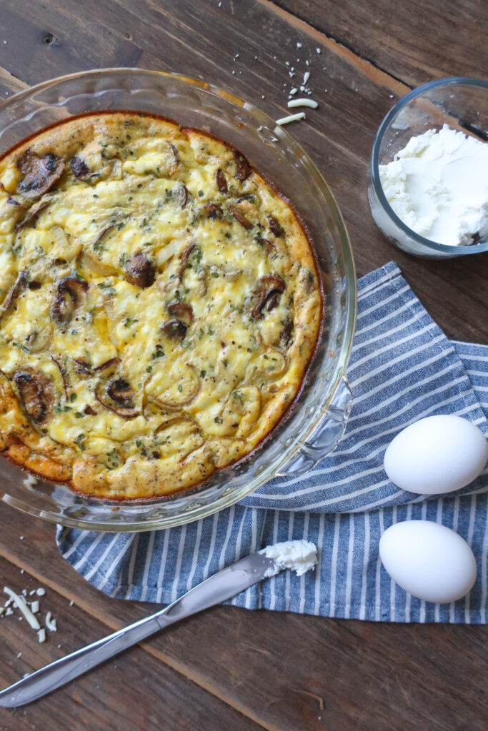 mushroom and goat cheese quiche; crustless quiche; easy quiche recipe; vegetarian quiche; mushroom quiche; ingredients for quiche