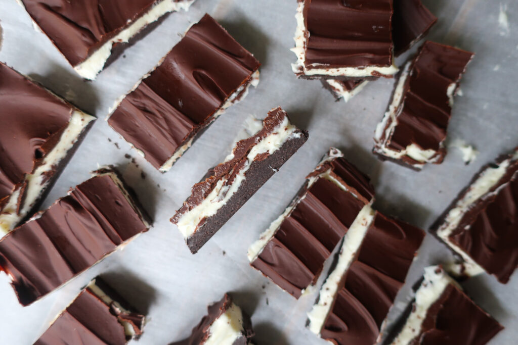 no bake mint chocolate bars on parchment paper