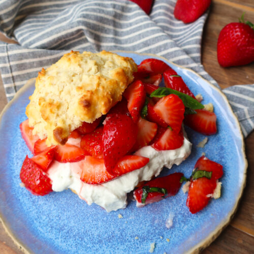 easy strawberry shortcake for one recipe