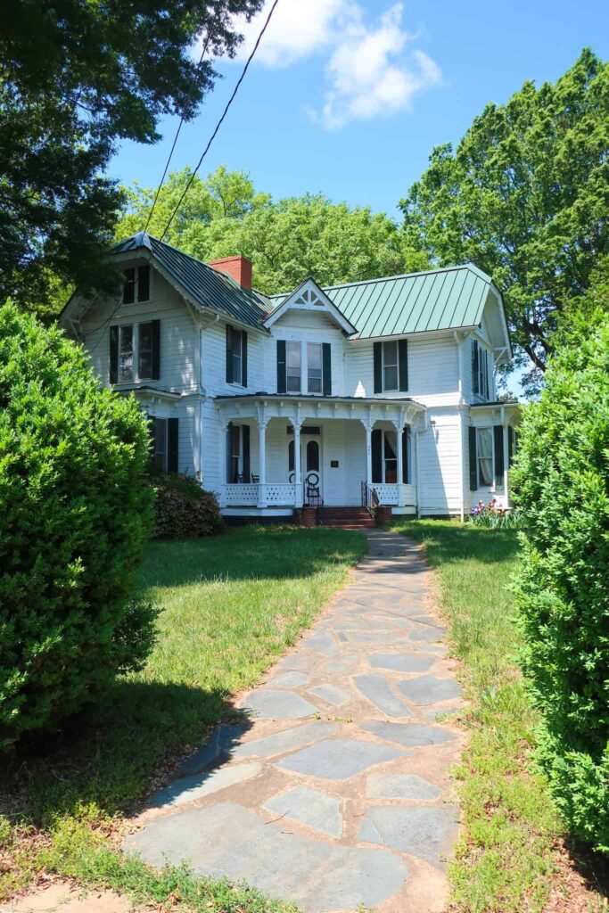 Historic home in charming davidson nc