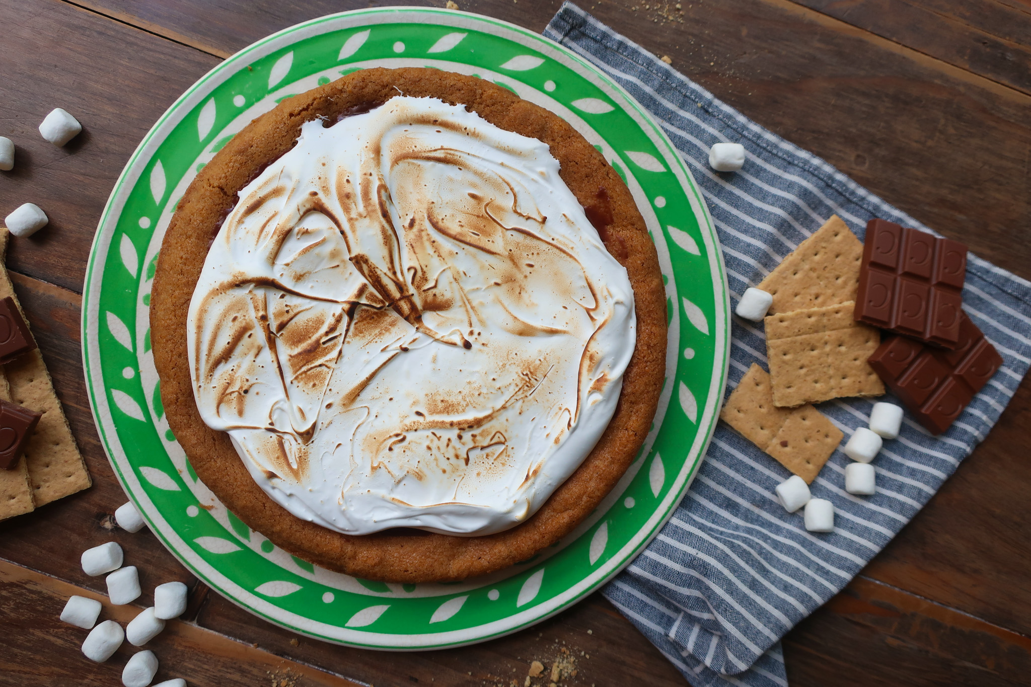 easy s'mores cookie cake recipe