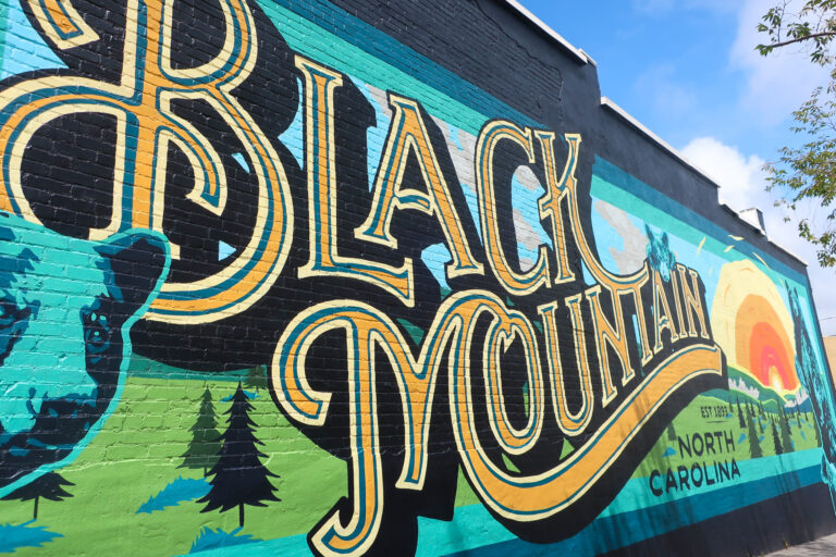 black mountain mural in cute town near asheville nc