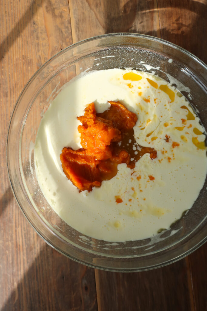 unmixed batter for pumpkin cake