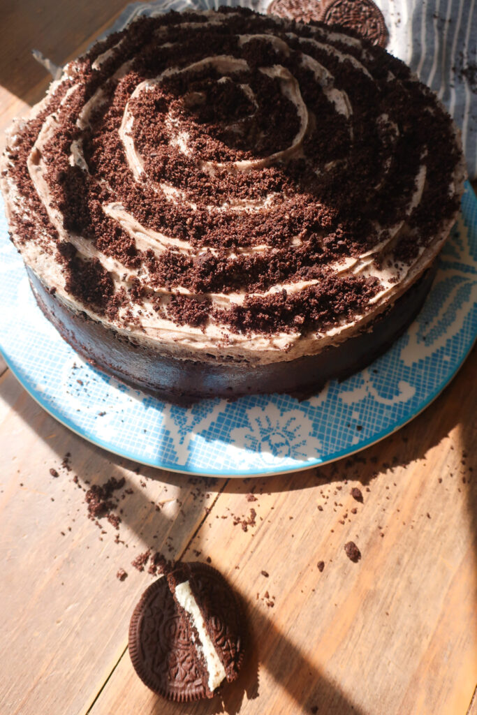 simple Oreo buttercream for cakes