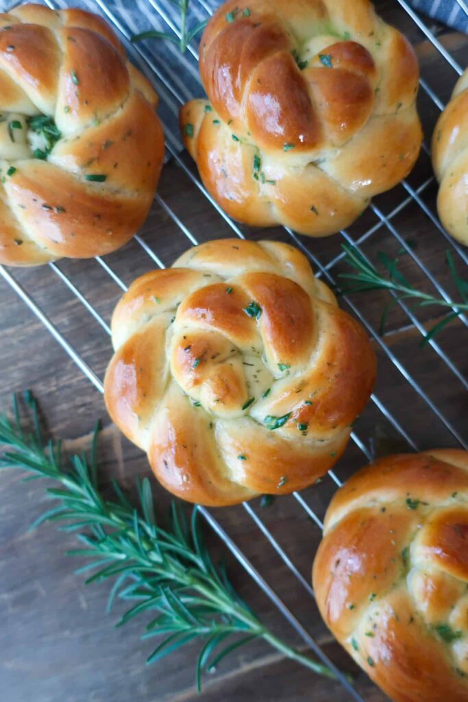 challah rolls with rosemary