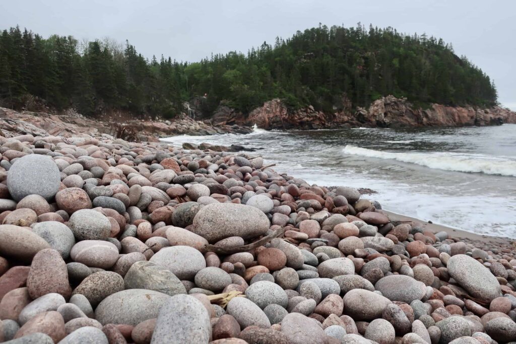 rocky beach found on 4 day cabot trail itinerary