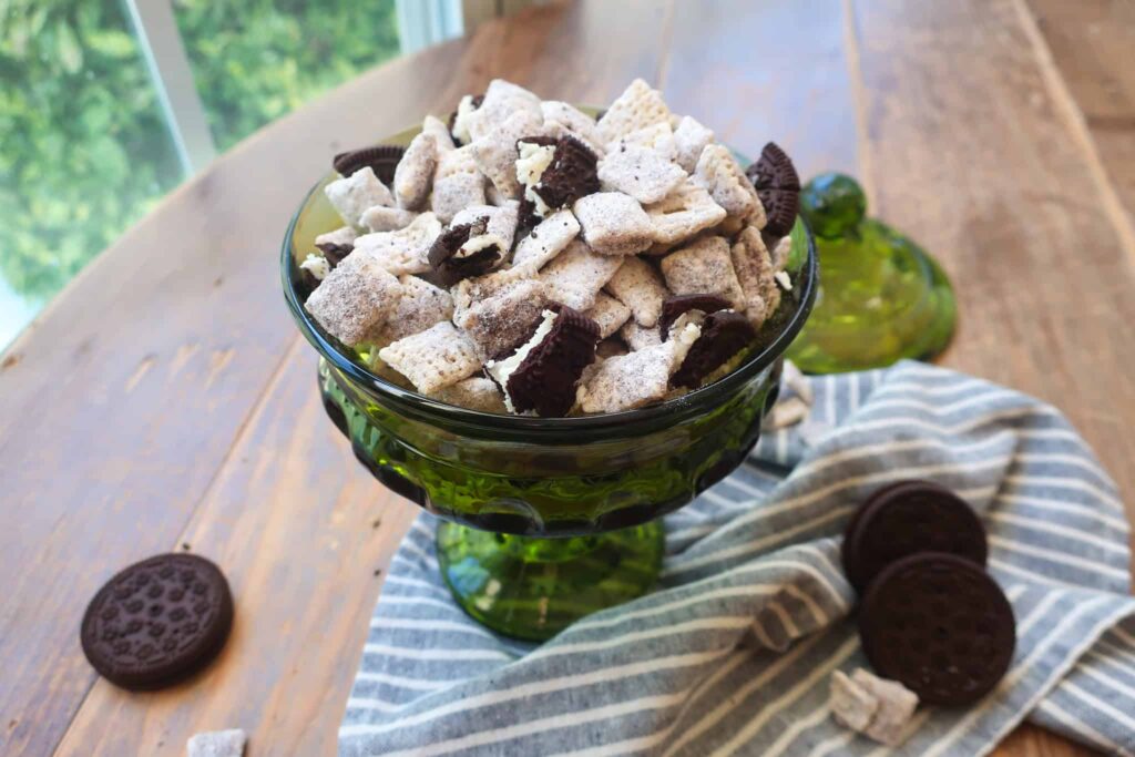 Oreo muddy buddies recipe