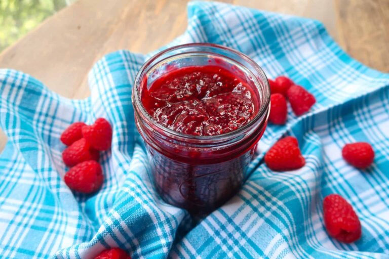 3-ingredient raspberry jam recipe
