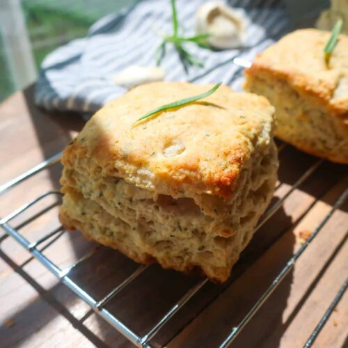 rosemary garlic biscuit recipe