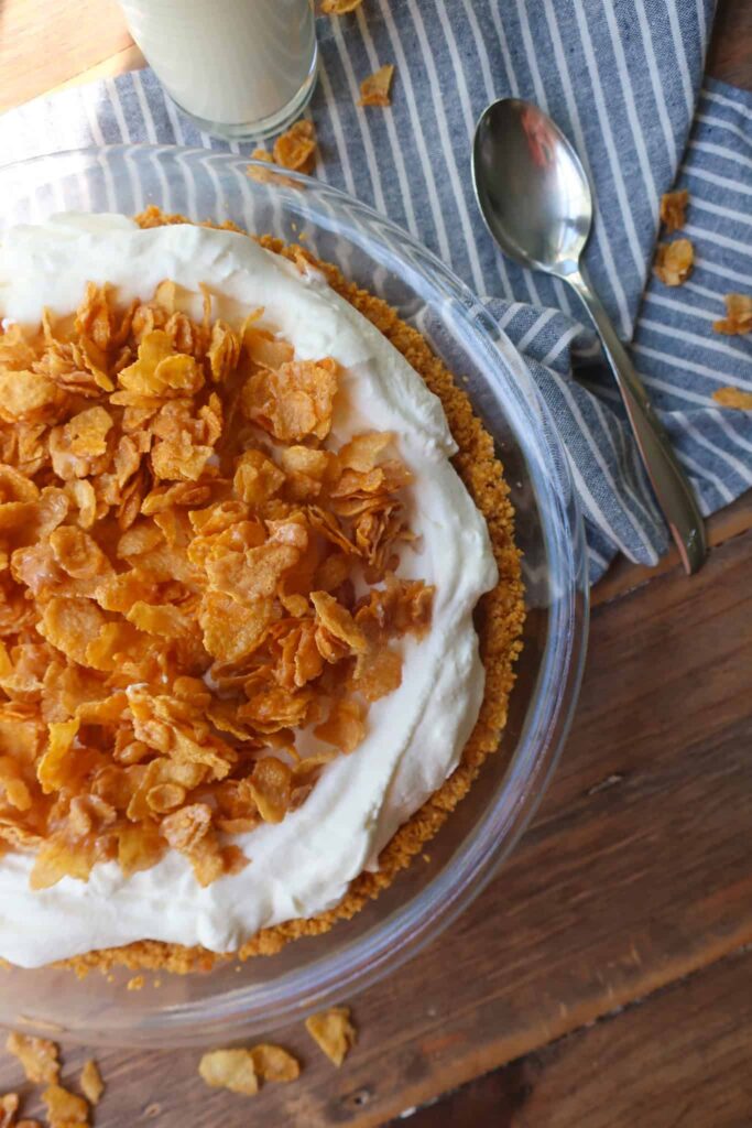 cereal milk pie with cornflake crust