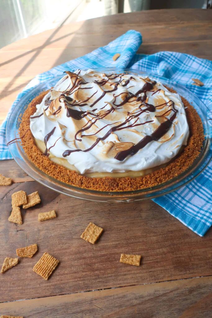 s'mores pie made with Golden Grahams