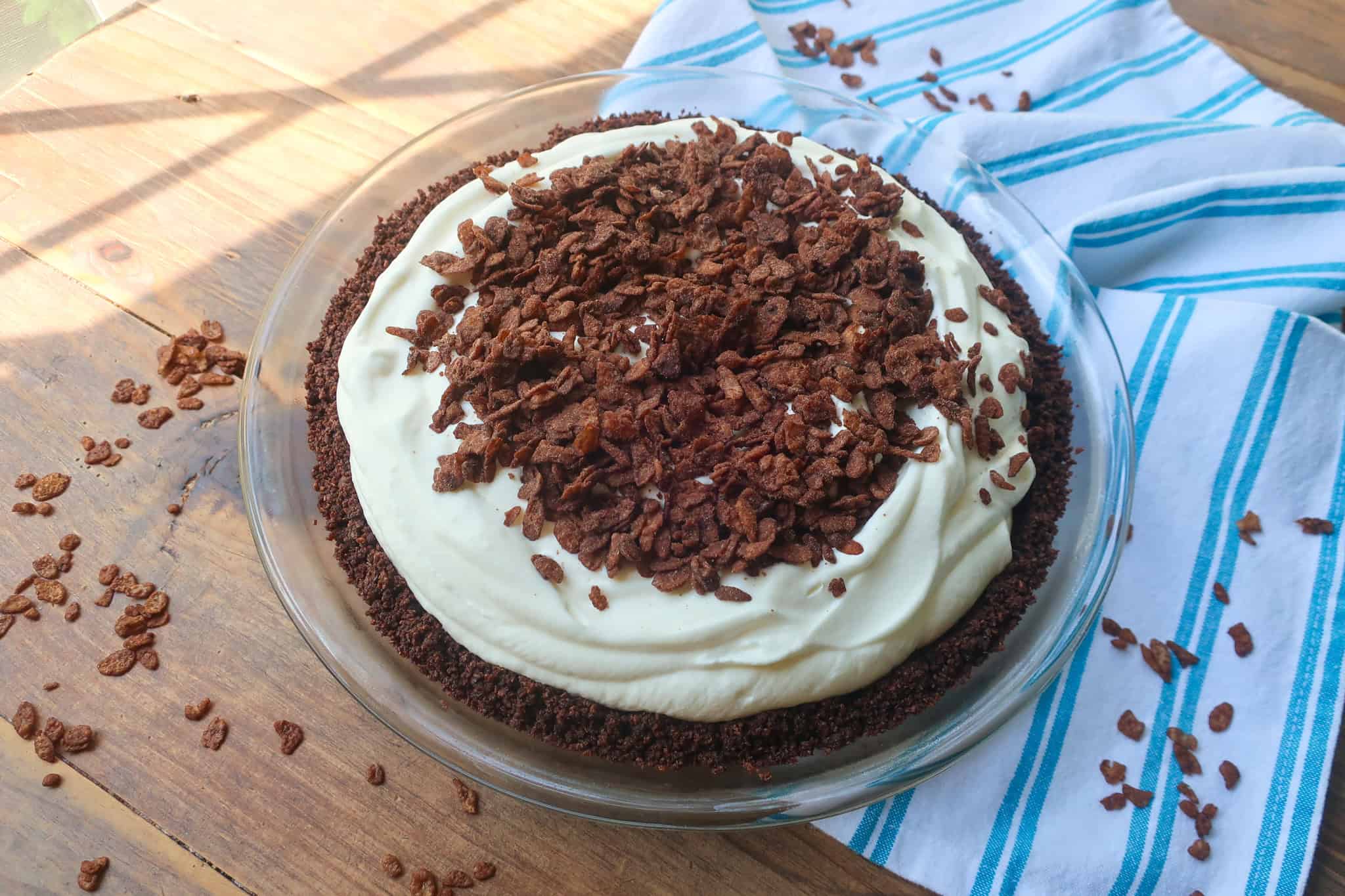 chocolate cereal milk pie