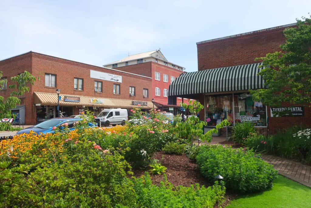 Gardens in downtown Franklin NC best North Carolina towns near Great Smoky Mountains National Park