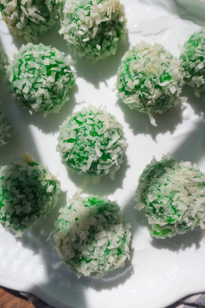 indonesian klepon recipe 50 popular desserts